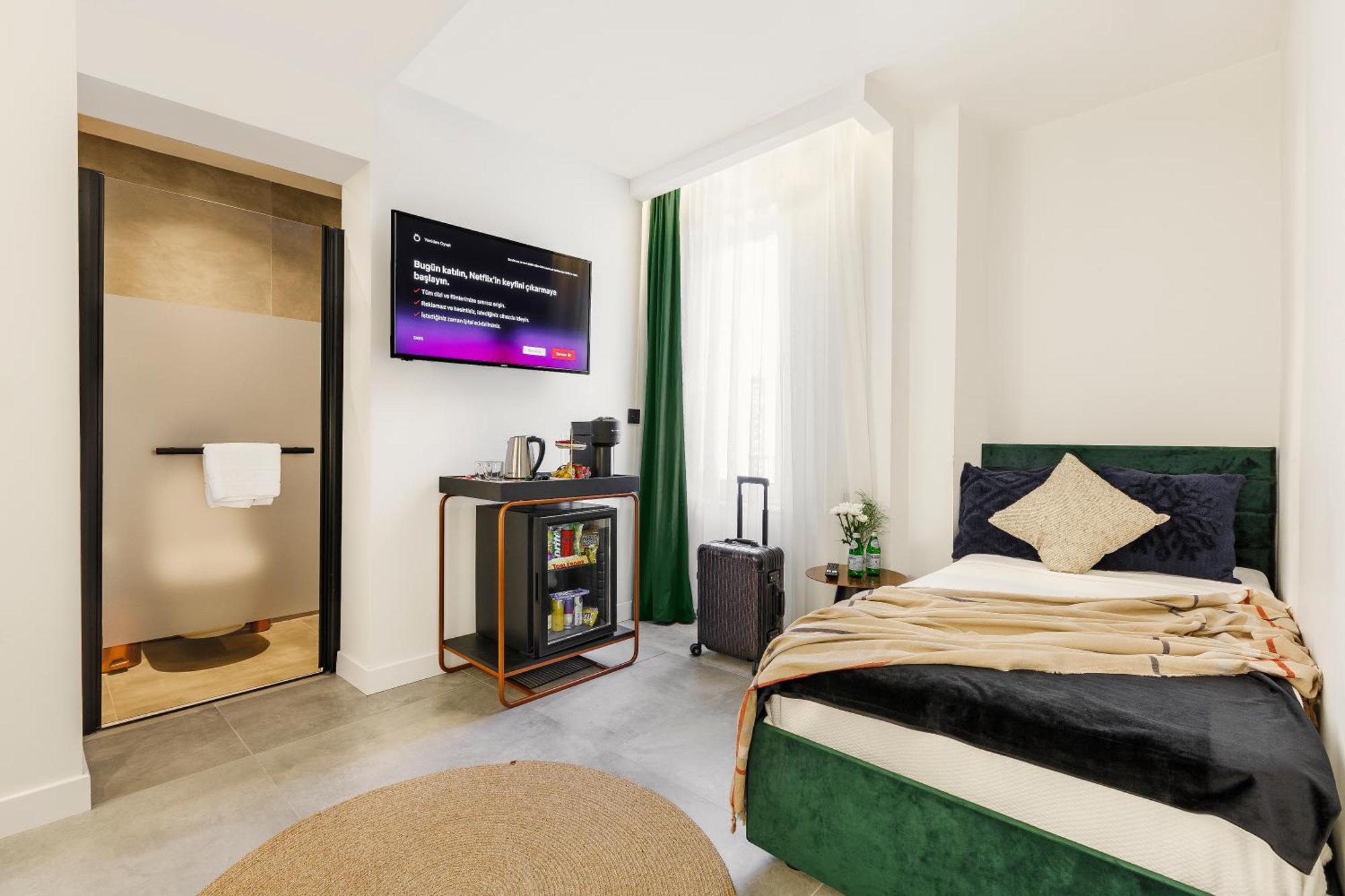 Luff Living - Adult Only Hotel *