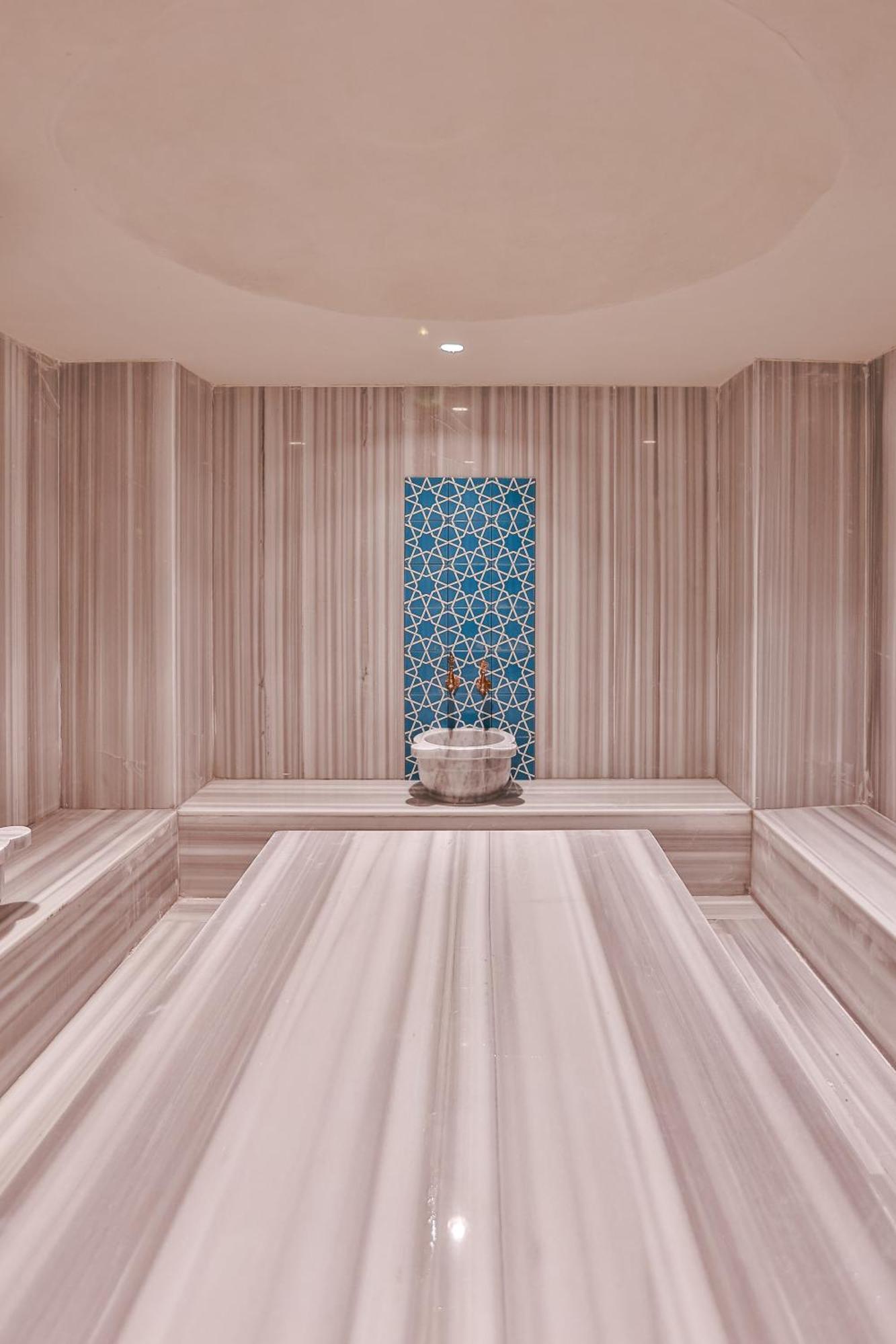 Luff Living - Adult Only Hotel